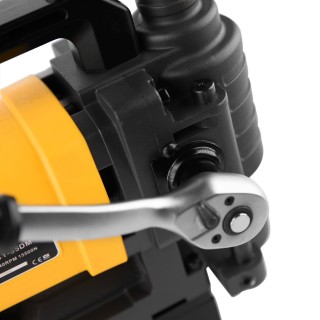 Magnetická nízka vŕtačka WT55DM