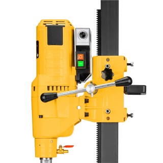 Jadrová vŕtačka na sklopnom stojane WT305E